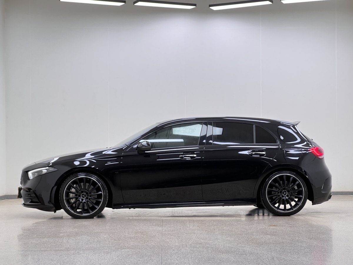 奔馳 奔馳A級AMG  2020款 AMG A 35 4MATIC圖片