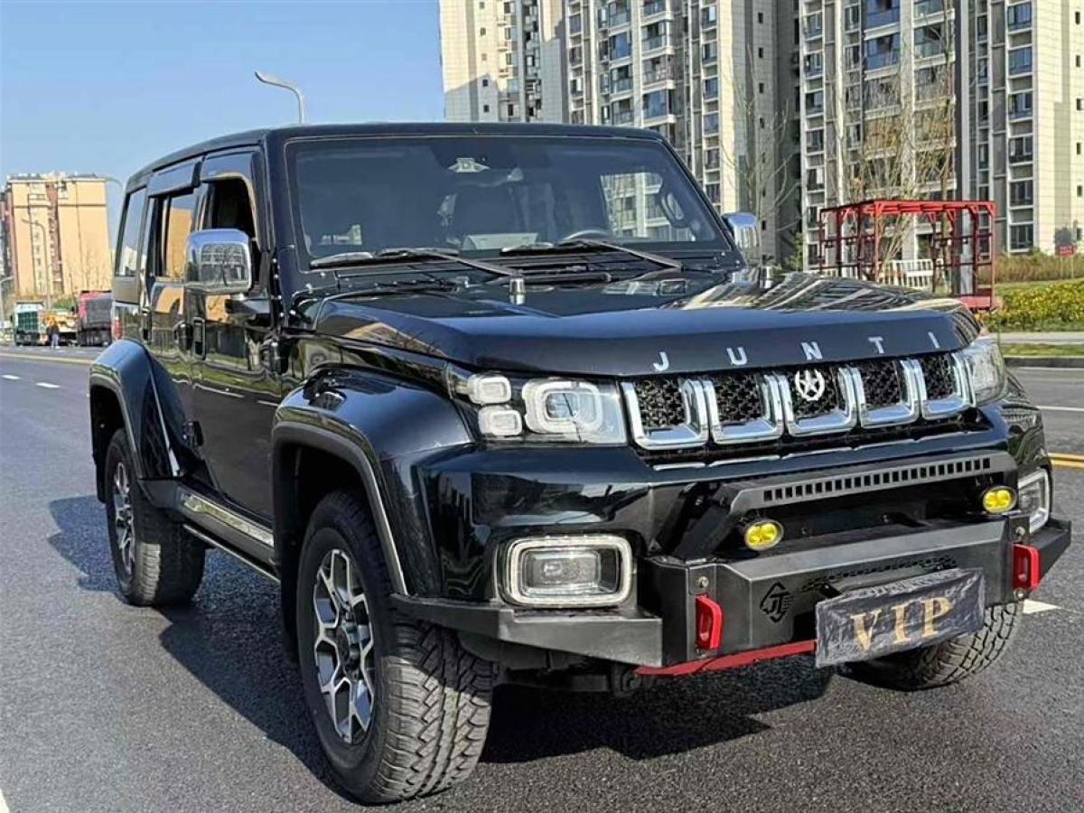 北京 BJ40  2018款 PLUS 2.3T 自動(dòng)四驅(qū)尊享版圖片