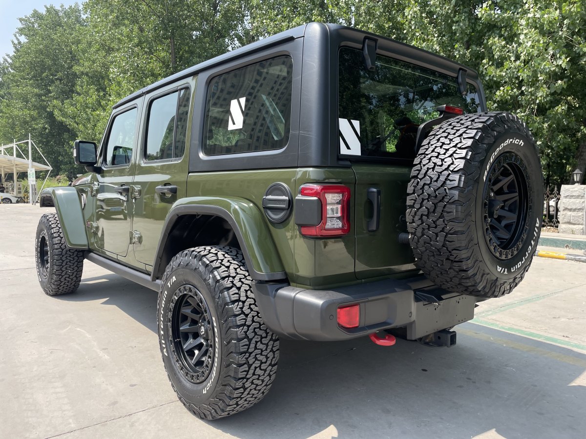 Jeep 牧马人  2019款  2.0T Rubicon 四门版图片