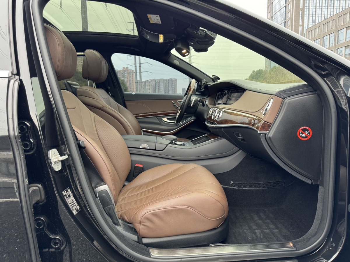 2015年05月奔驰 奔驰S级  2014款 S 400 L 尊贵型