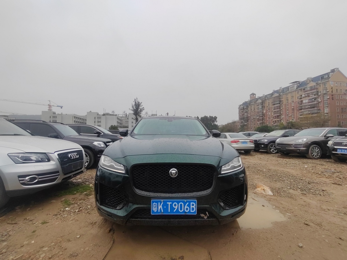 捷豹 F-PACE  2016款 2.0T 兩驅(qū)R-Sport運動版圖片