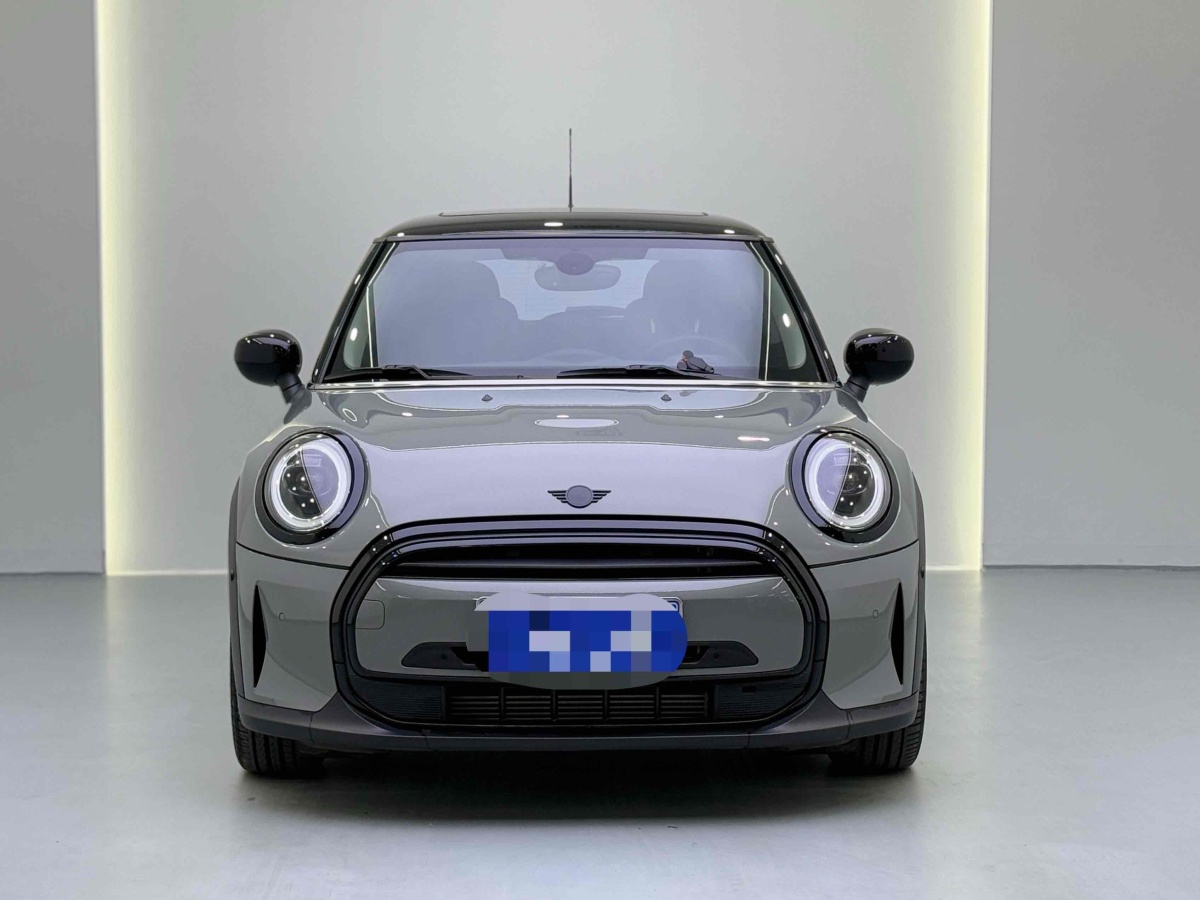 MINI MINI  2022款 改款 1.5T COOPER 藝術(shù)家圖片