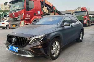 奔驰CLA级 奔驰 CLA 260 4MATIC