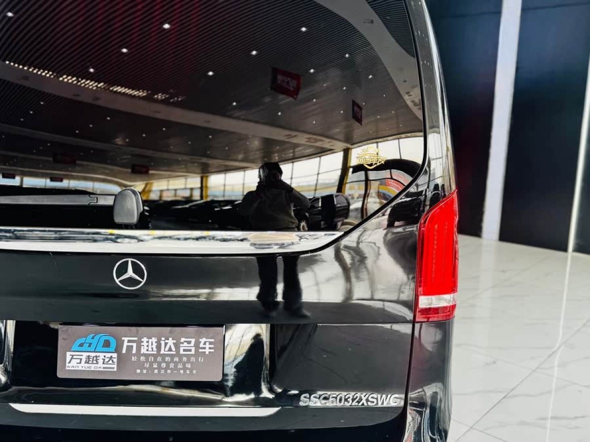 奔馳 V級  2018款 V 260 L 尊貴加長版 國VI圖片