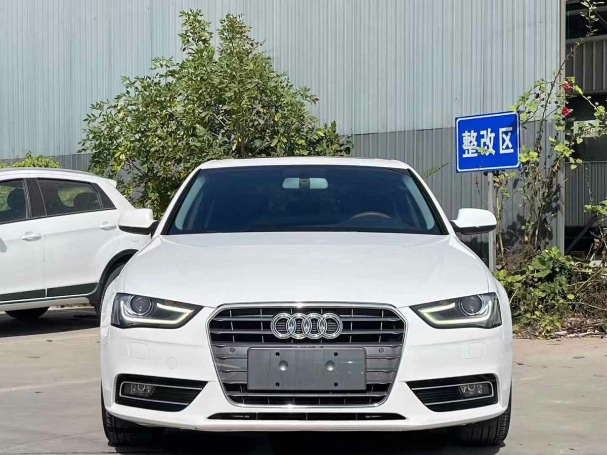 2015年1月奧迪 奧迪A4L  2015款 A4L 30TFSI 舒適型