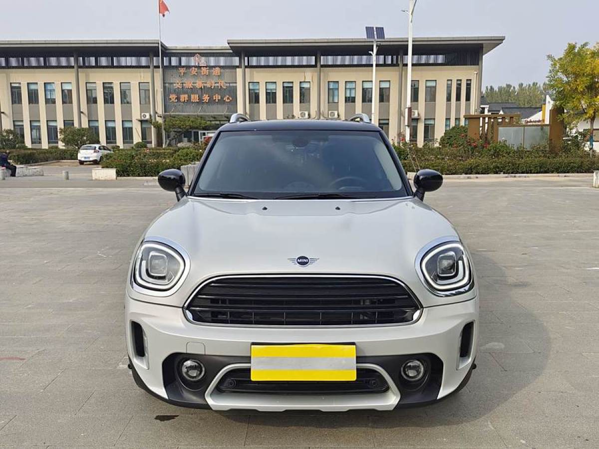 2022年6月MINI COUNTRYMAN  2022款 1.5T COOPER ALL4 鑒賞家