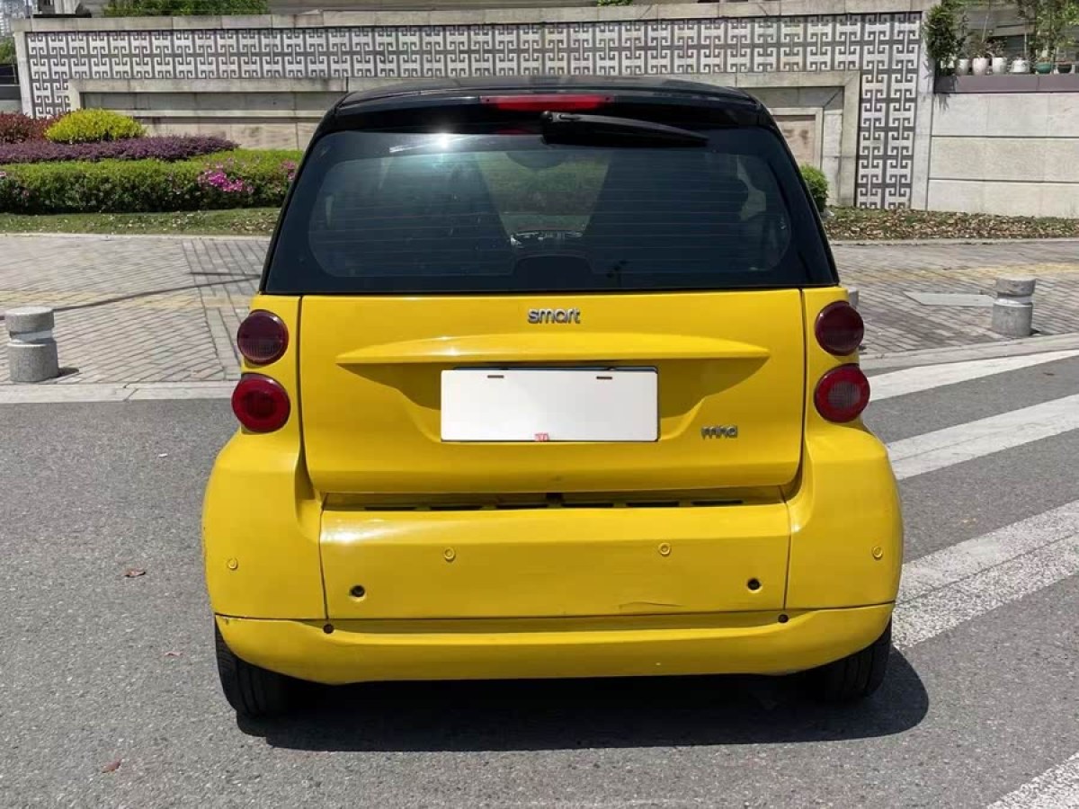 smart fortwo  2011款 1.0 MHD 硬頂標準版圖片
