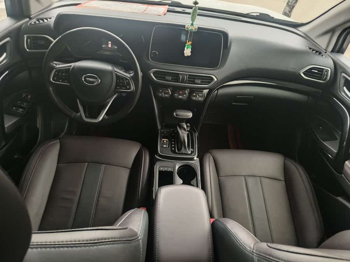 廣汽傳祺 GS4  2019款  270T 自動(dòng)兩驅(qū)豪華智聯(lián)版圖片