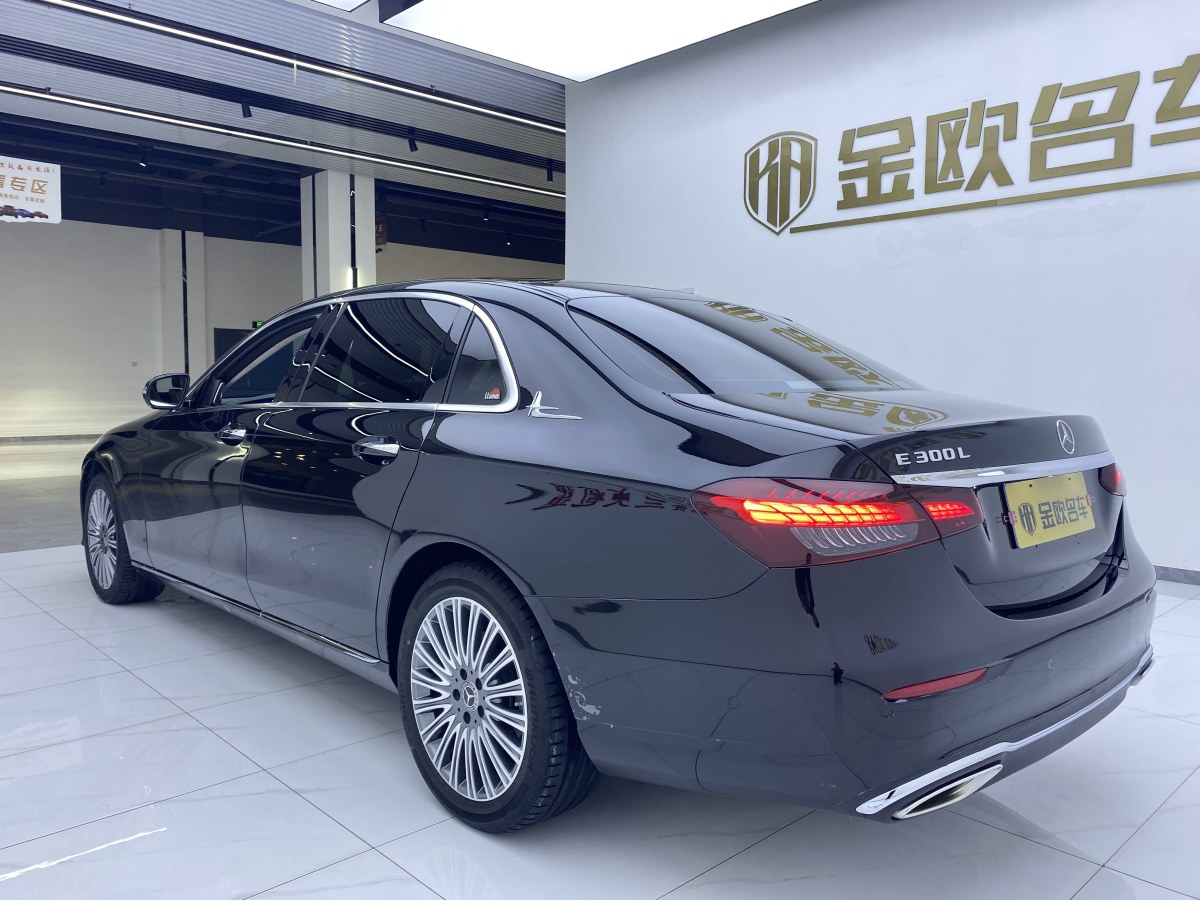 奔馳 奔馳E級(jí)  2023款 改款 E 300 L 豪華型圖片