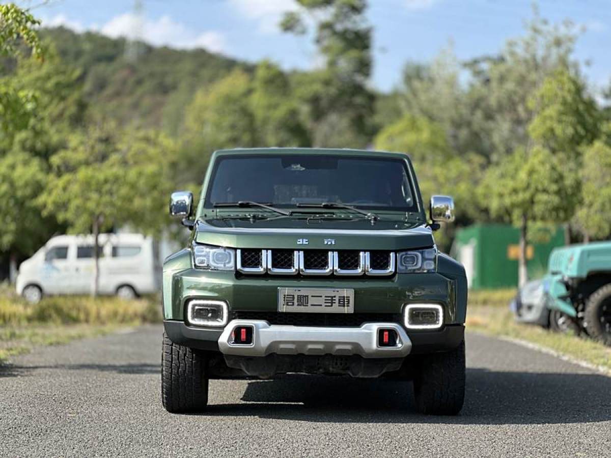 北京 BJ40  2019款  PLUS 2.3T 自動四驅(qū)尊享版 國VI圖片