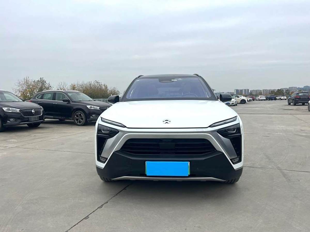 蔚來(lái) ES8  2020款 415KM 基準(zhǔn)版 六座版圖片