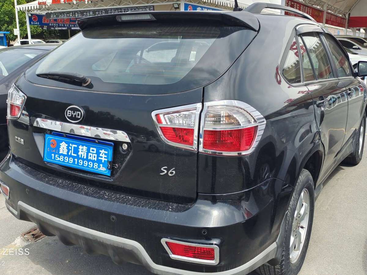比亞迪 S6  2012款 2.4L 自動尊享型圖片