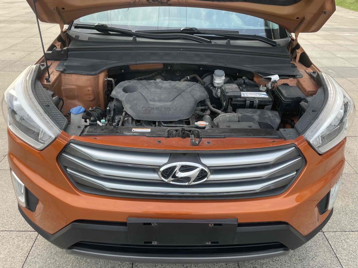 2016年2月現(xiàn)代 ix25  2015款 1.6L 自動兩驅智能型GLS