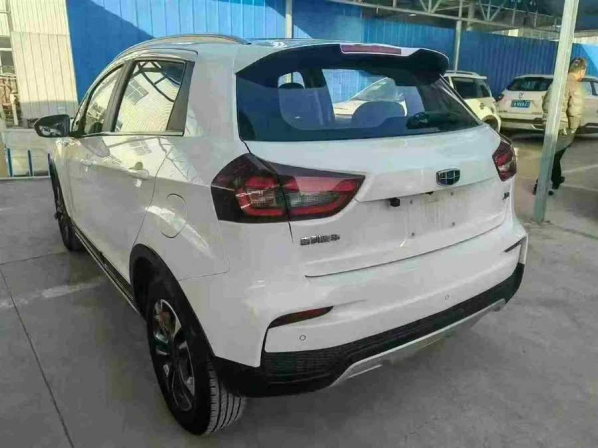 吉利 遠(yuǎn)景X3  2017款 1.5L 手動尊貴型圖片