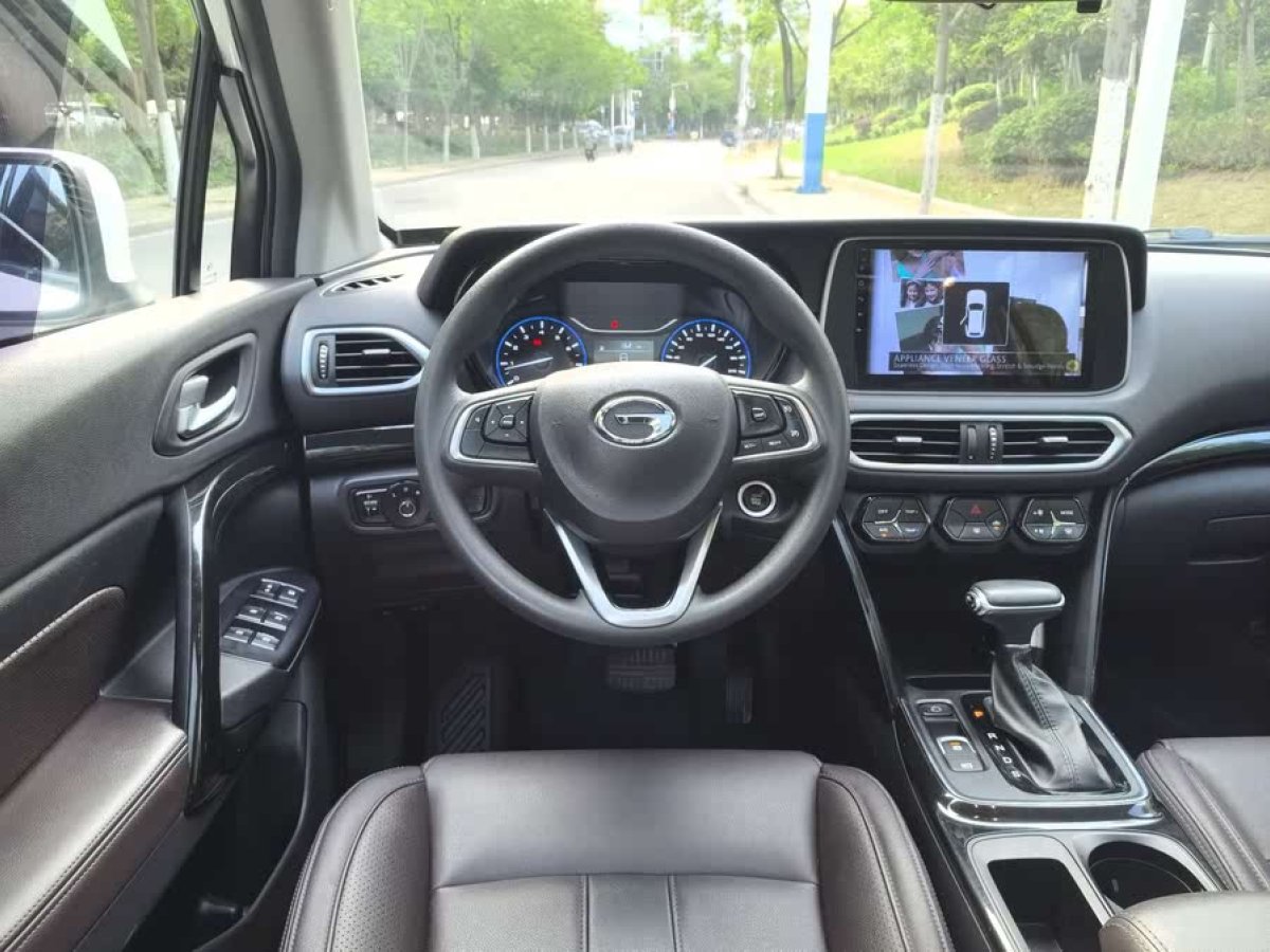 廣汽傳祺 GS4  2018款 235T DCT兩驅(qū)精英百萬紀(jì)念版圖片