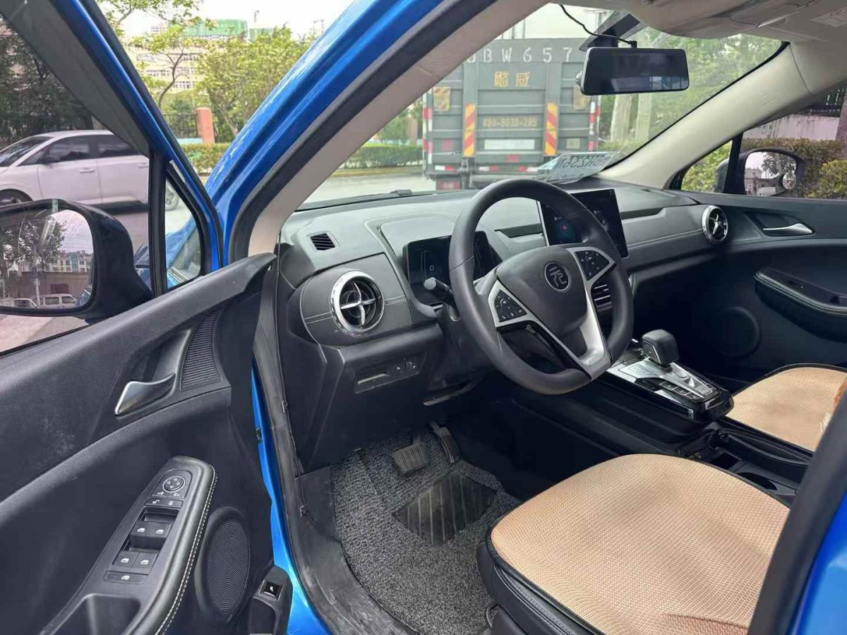 比亞迪 元新能源  2019款 EV360 智聯(lián)悅享型圖片