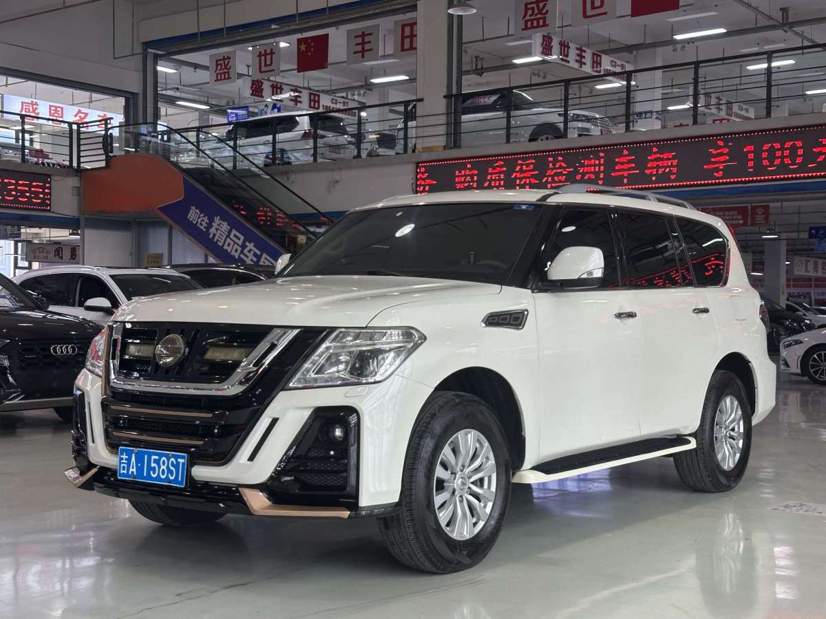 日產(chǎn) 途樂  2018款 4.0L 鉑金型圖片