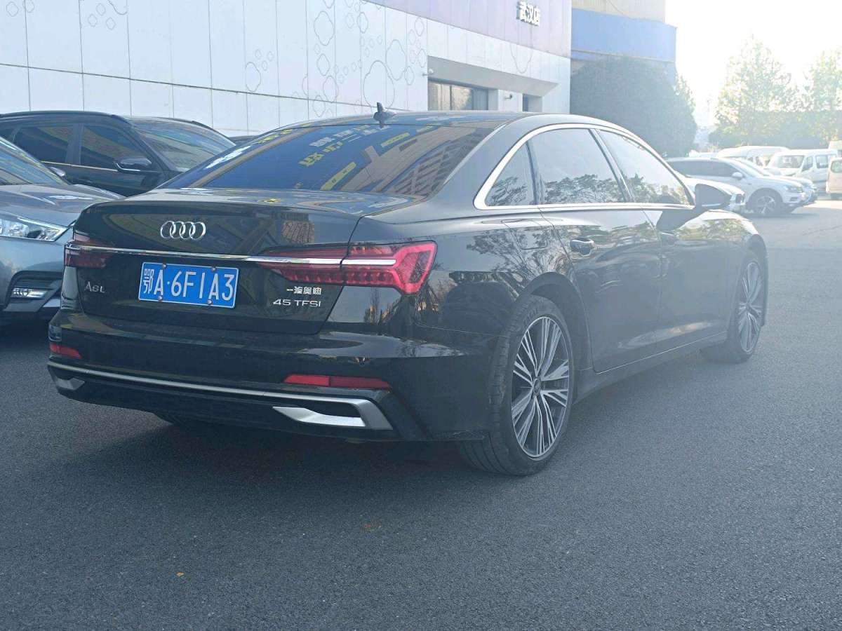 奧迪 奧迪A6L  2025款 40 TFSI 豪華動(dòng)感型圖片