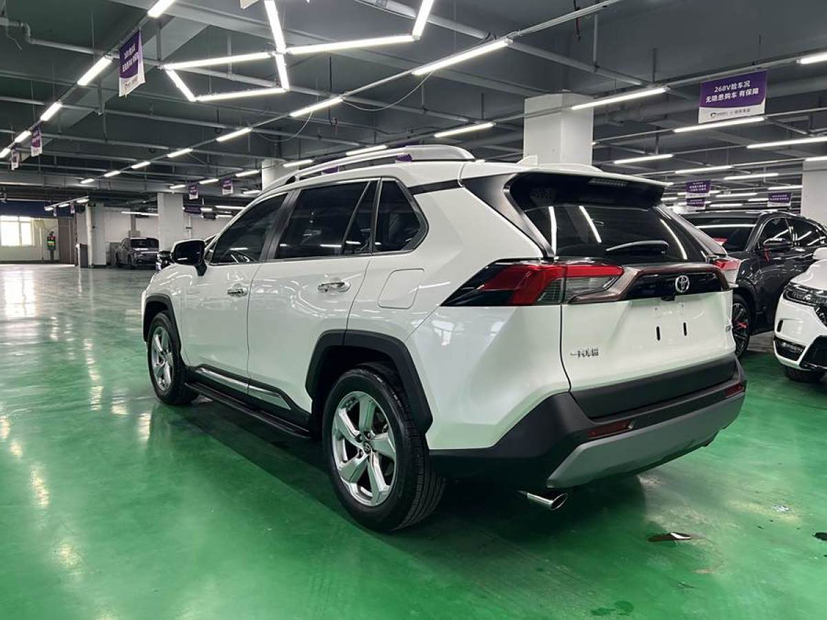 豐田 RAV4榮放  2020款 2.0L CVT兩驅(qū)風(fēng)尚PLUS版圖片