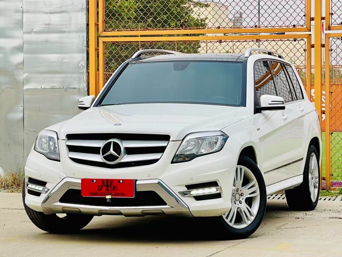 奔馳 奔馳GLK級(jí)  2015款 GLK 260 4MATIC 動(dòng)感型 極致版圖片