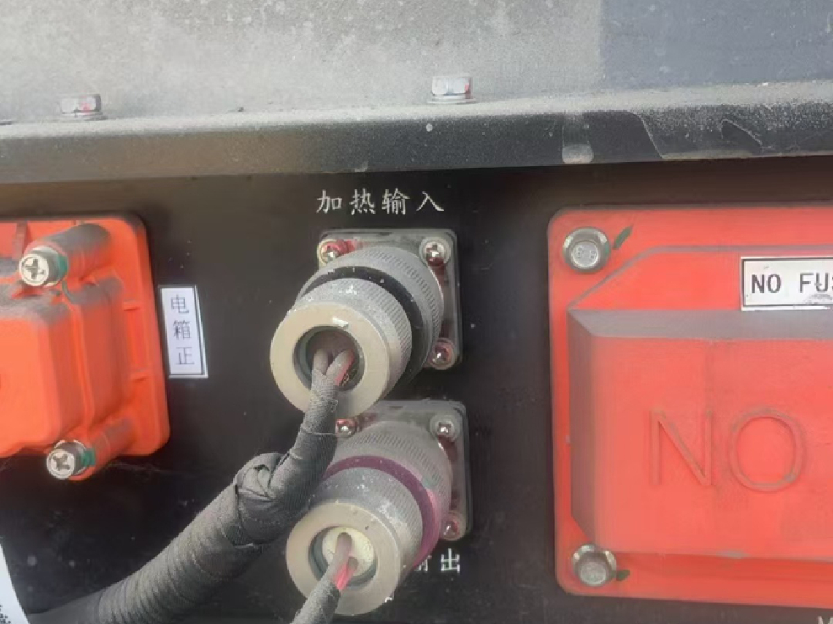 34座金龍6821新能源電車圖片