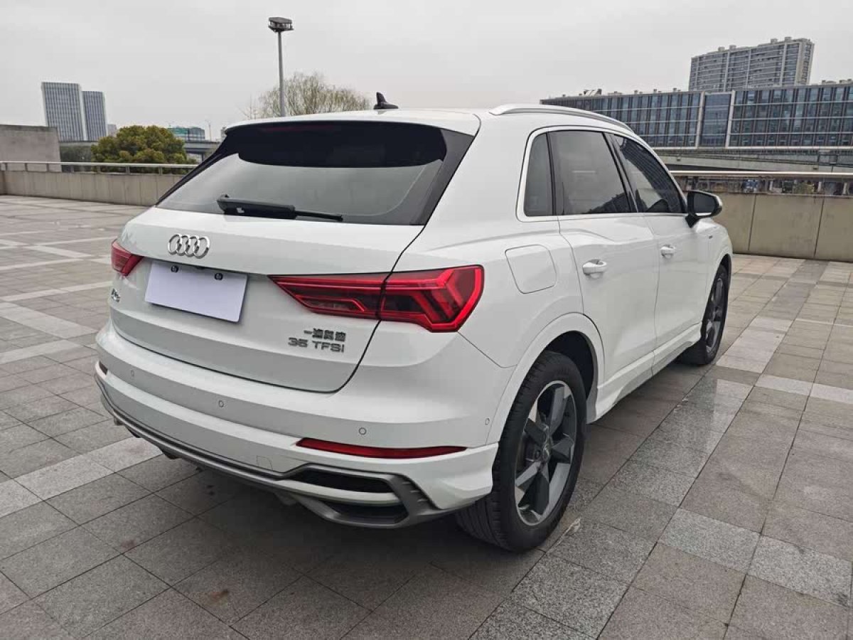 奧迪 奧迪Q3  2021款 35 TFSI 時尚動感型圖片