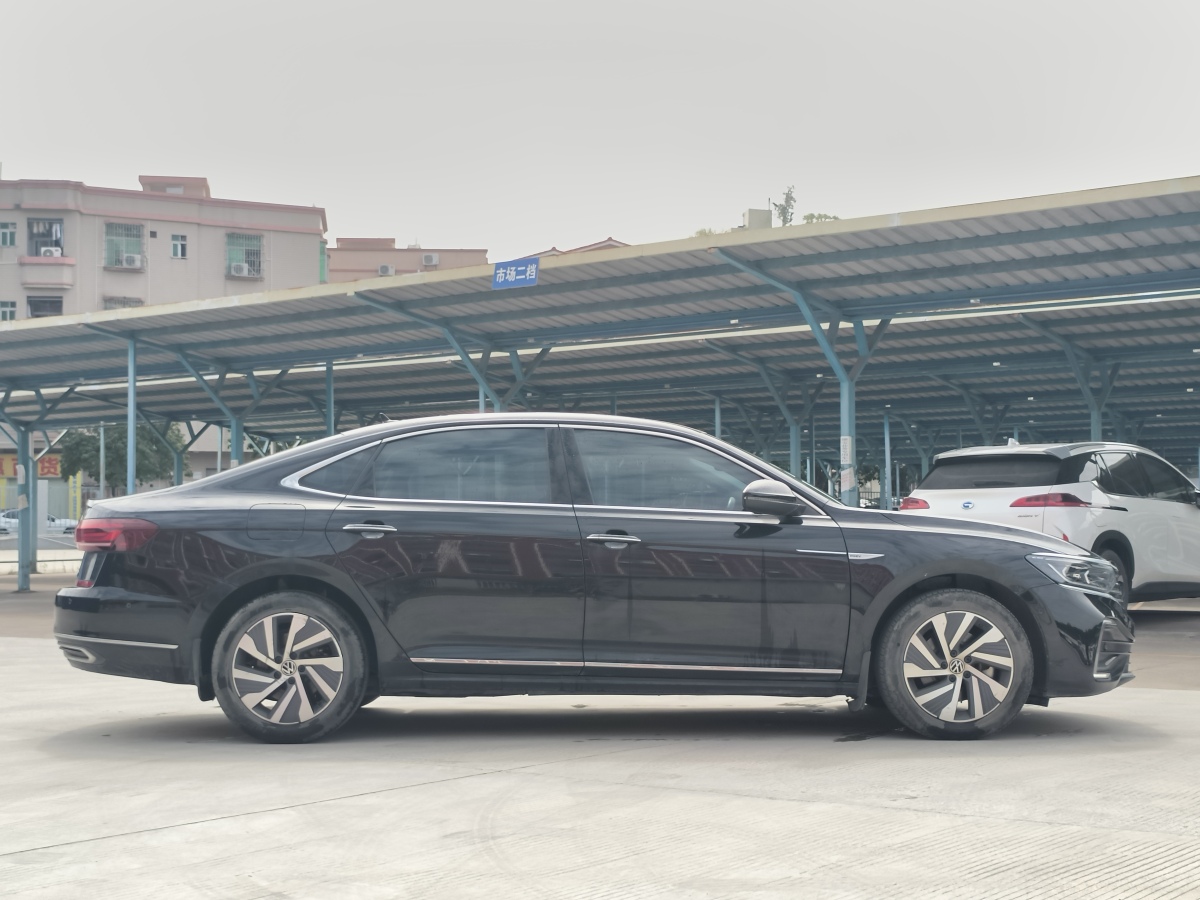 2022年2月大眾 帕薩特新能源  2023款 430PHEV 混動豪華版