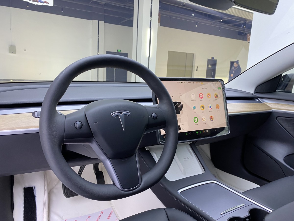 特斯拉 Model Y  2022款 改款 后輪驅動版圖片