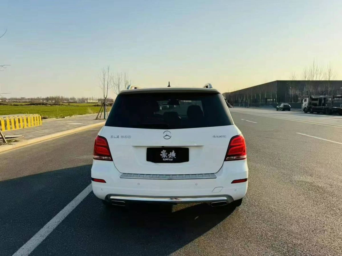 奔馳 奔馳GLK級  2014款 GLK 260 4MATIC 動感型圖片