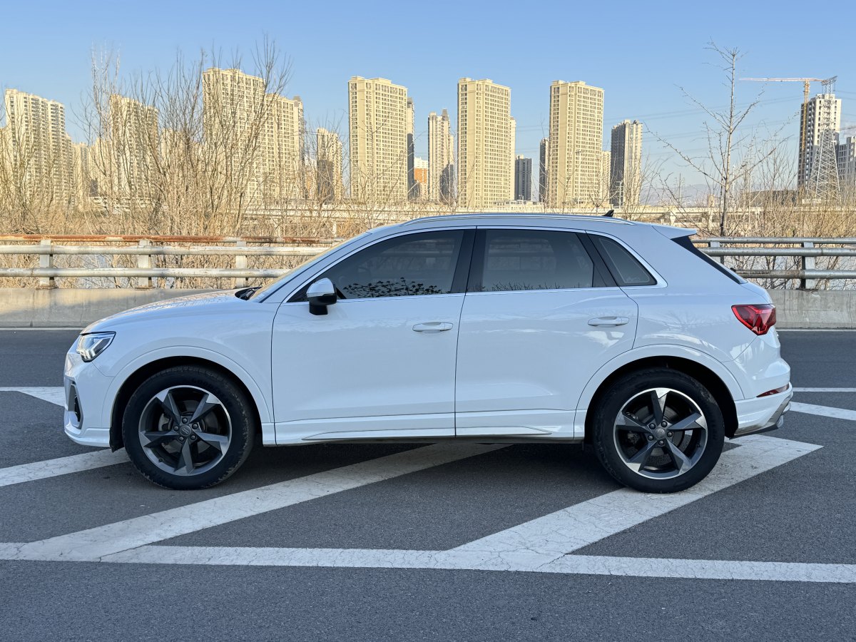 奧迪 奧迪Q3  2024款 35 TFSI 時尚動感型圖片