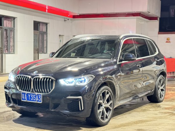 宝马 宝马X5  2022款 改款 xDrive 40Li M运动套装