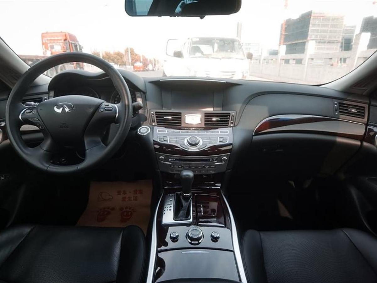 英菲尼迪 Q70  2013款 Q70L 2.5L 雅致版圖片