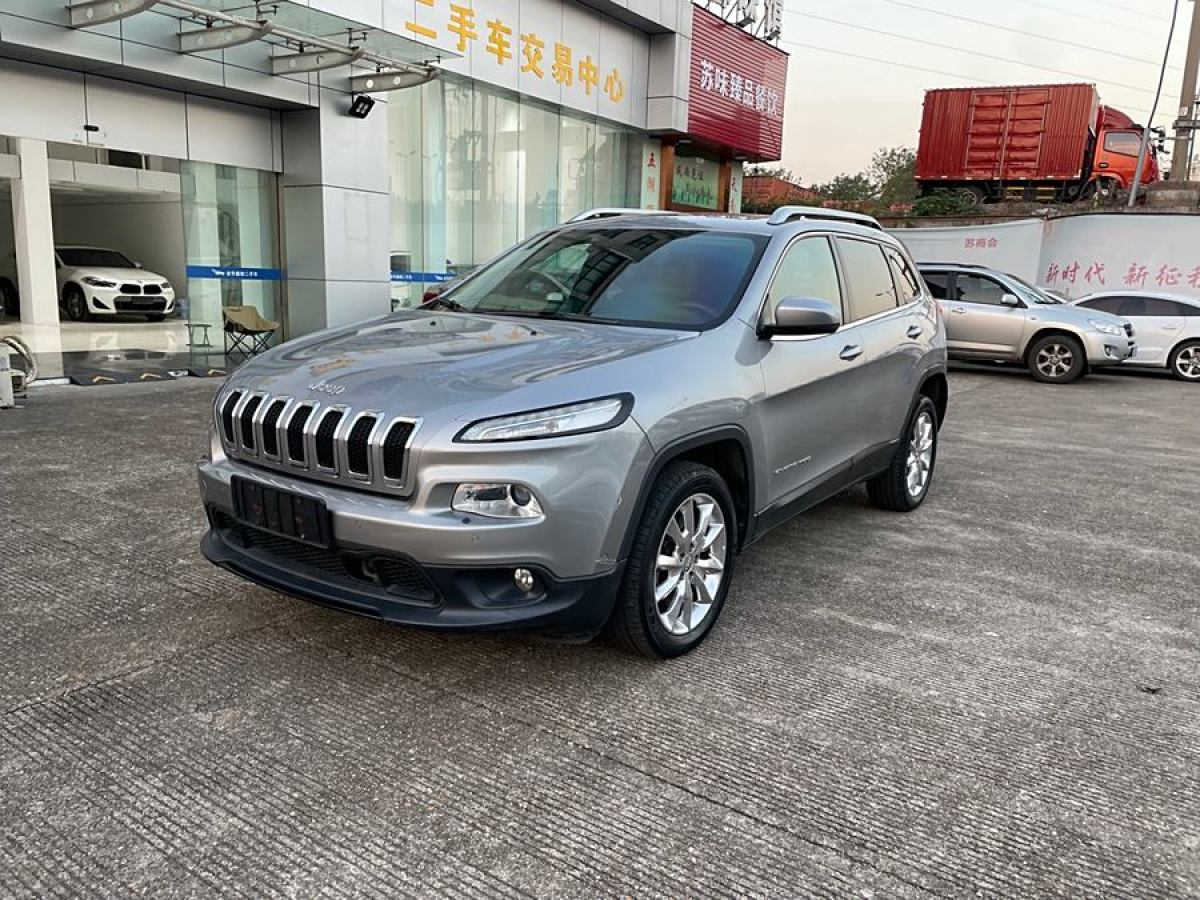 Jeep 自由光  2014款 2.4L 豪華版圖片