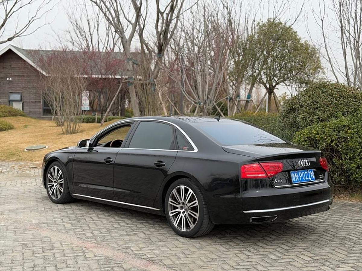 奧迪 奧迪A8  2011款 A8L W12 6.3 FSI quattro圖片