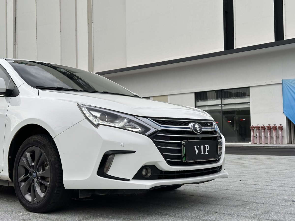 比亞迪 秦  2017款 1.5T 尊貴型圖片