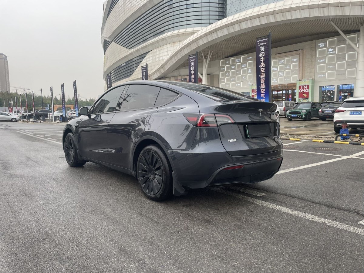 2024年3月特斯拉 Model Y  2020款 改款 長(zhǎng)續(xù)航后輪驅(qū)動(dòng)版