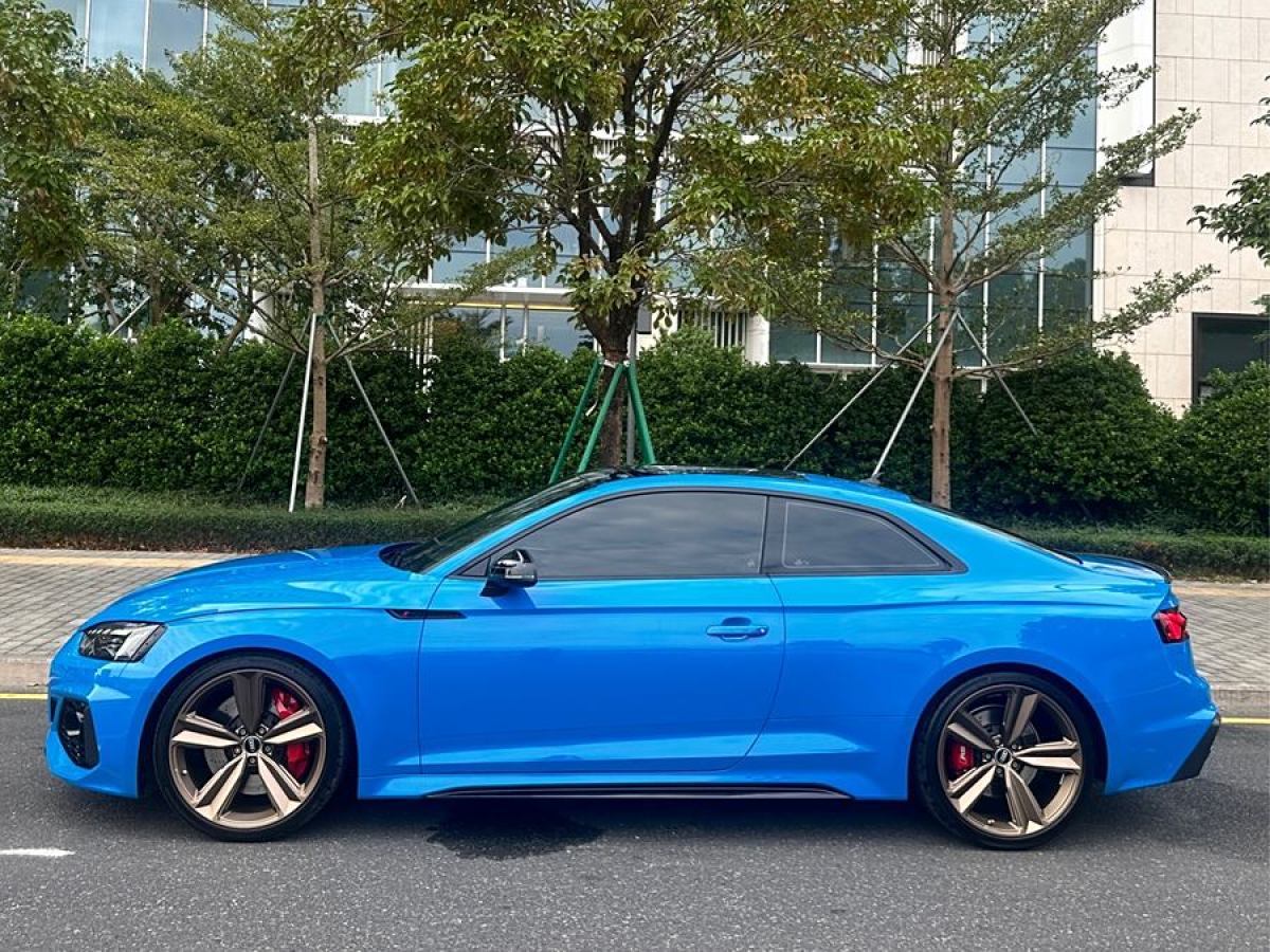 奧迪 奧迪RS 5  2021款 RS5 Coupe 暗金版圖片