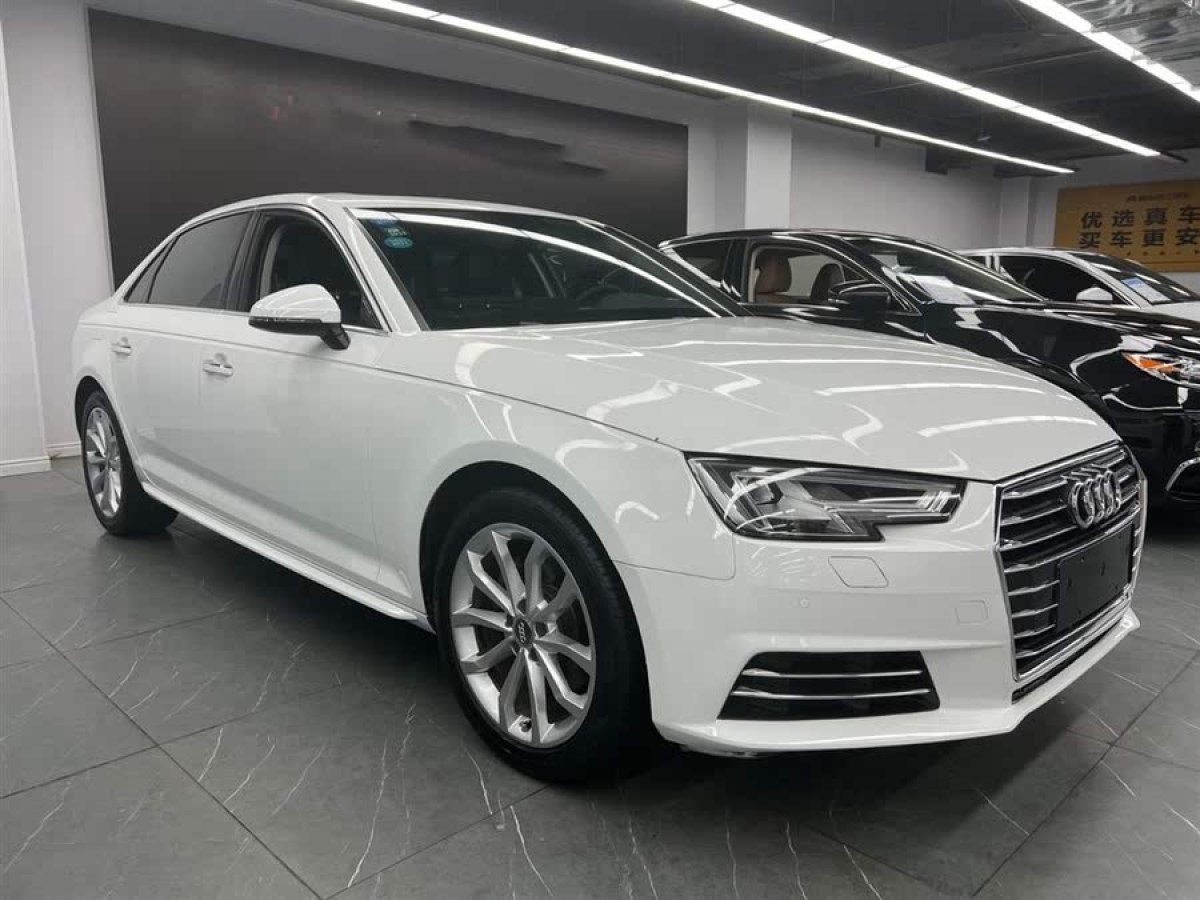 奧迪 奧迪A4L  2017款 40 TFSI 時(shí)尚型圖片