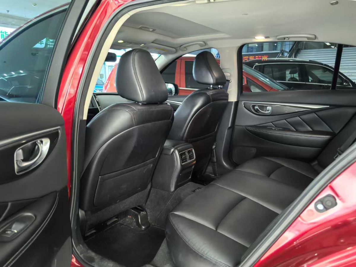 英菲尼迪 Q50L  2016款 2.0T 悅享版圖片