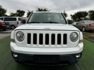 2015年6月 Jeep 自由客(進口) 2.4L 運動版圖片