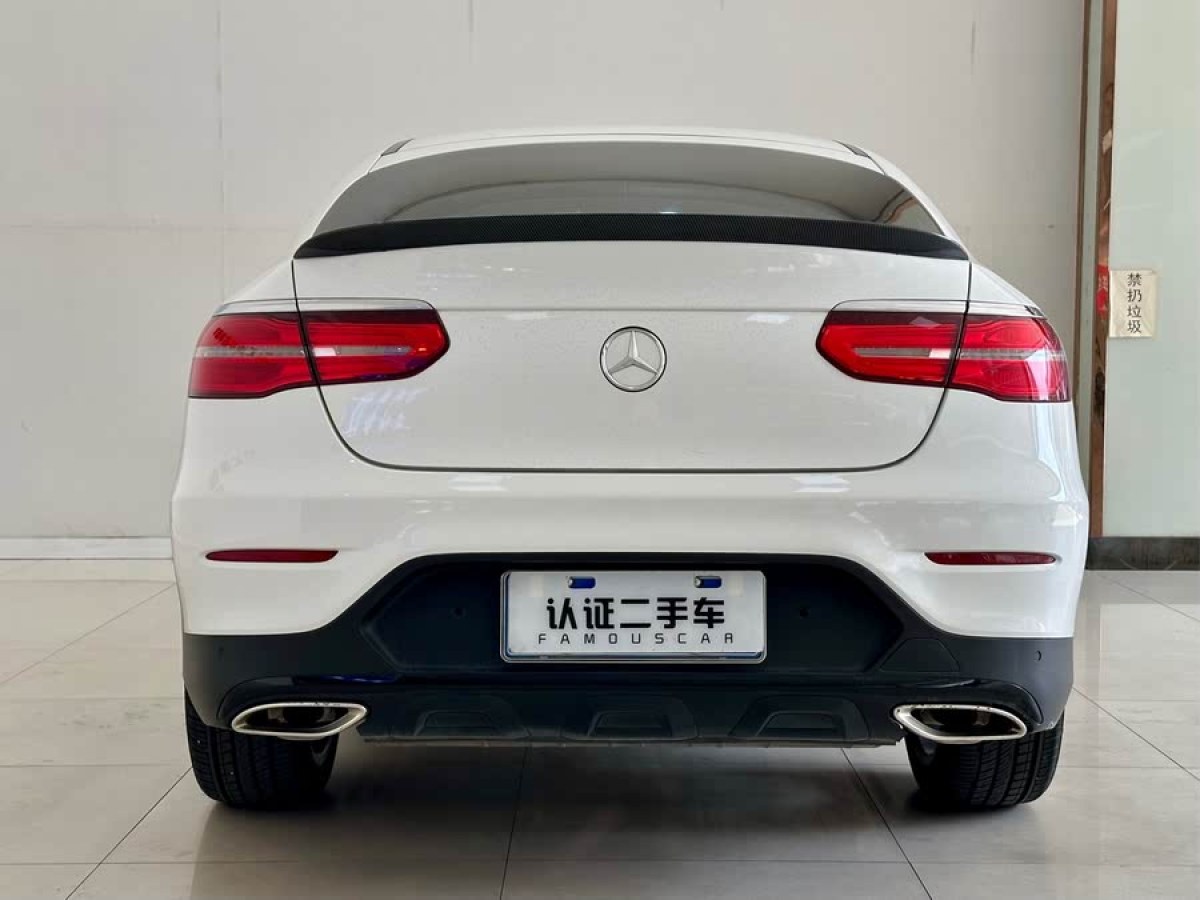 奔馳 奔馳GLC  2023款 改款 GLC 260 4MATIC 轎跑SUV圖片