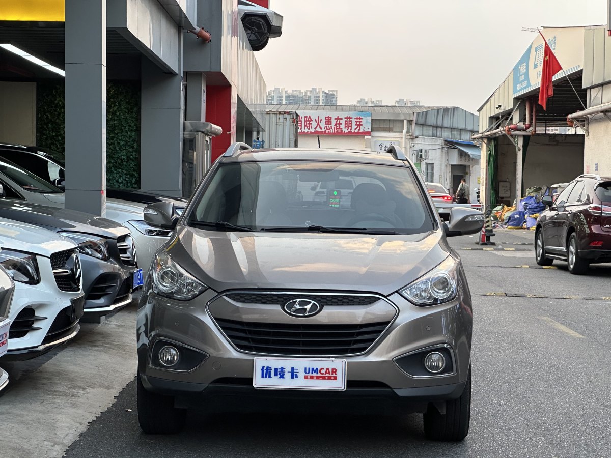 現(xiàn)代 ix35  2012款 2.0 GLS 兩驅(qū)精英型圖片