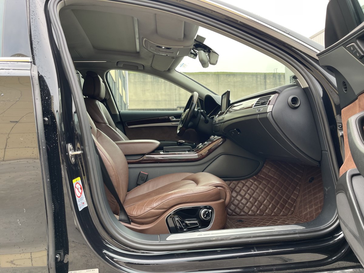 奧迪 奧迪A8  2012款 A8L 45 TFSI quattro豪華型圖片
