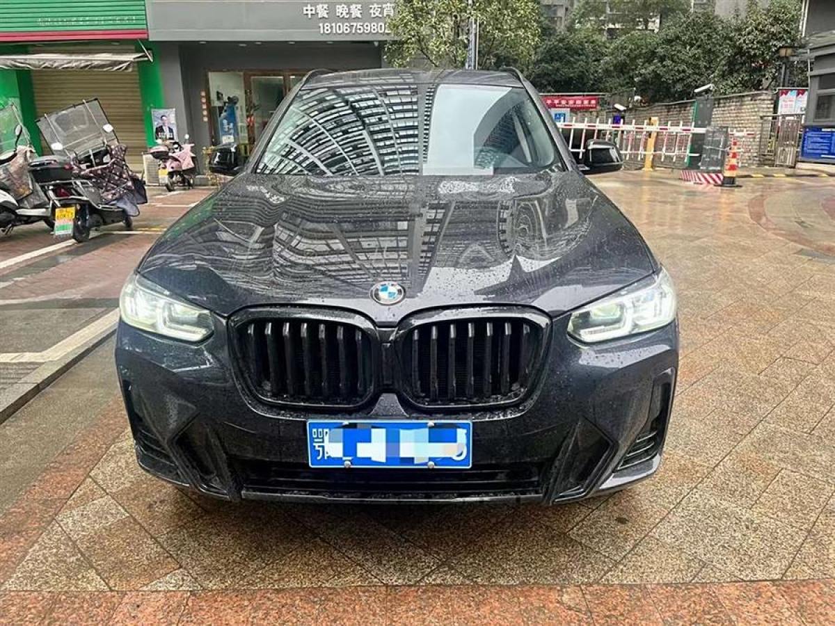 寶馬 寶馬X3  2022款 xDrive30i 領(lǐng)先型 M曜夜套裝圖片