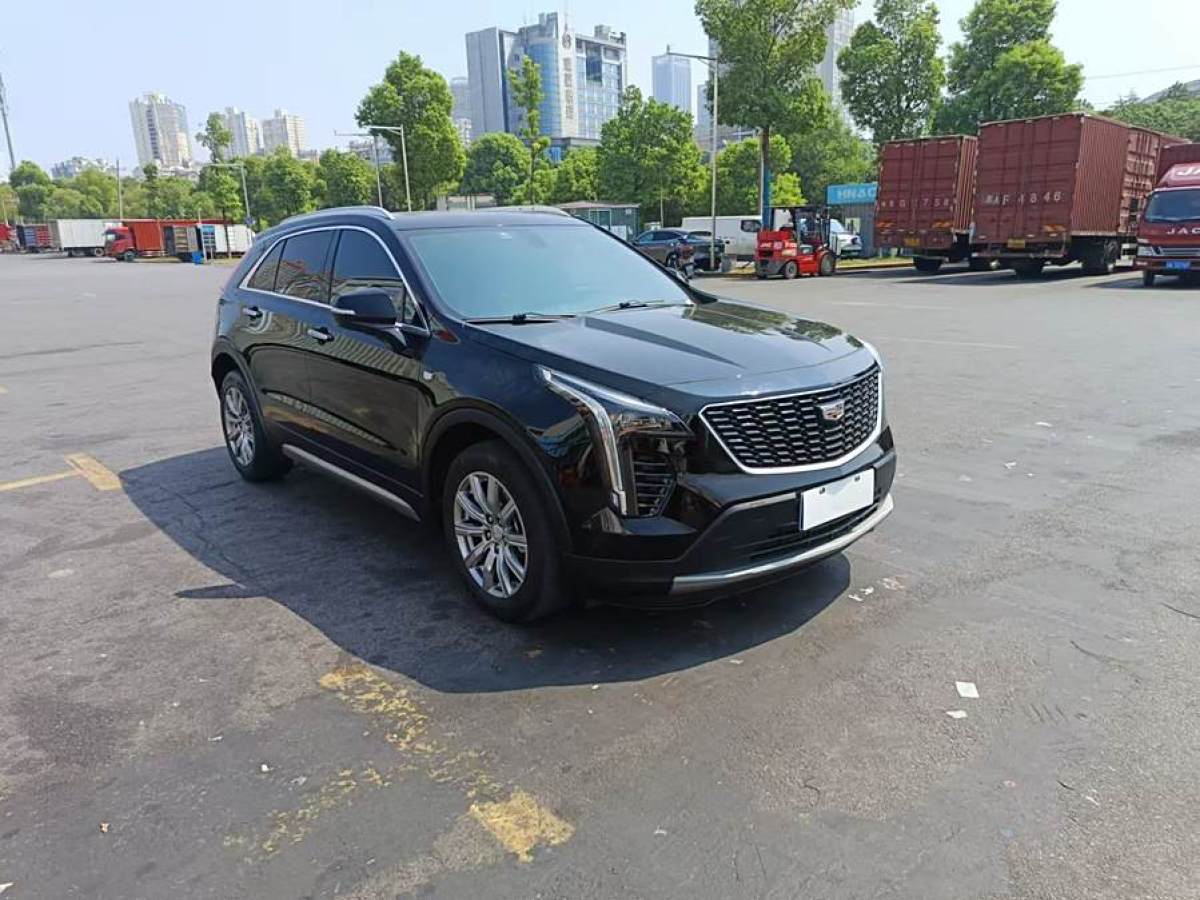 凱迪拉克 XT4  2018款 28T 兩驅(qū)領(lǐng)先型圖片