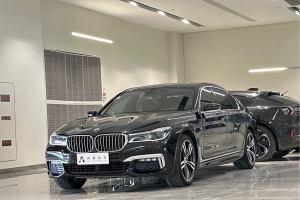 宝马7系 宝马 740Li xDrive 尊享型 M运动套装