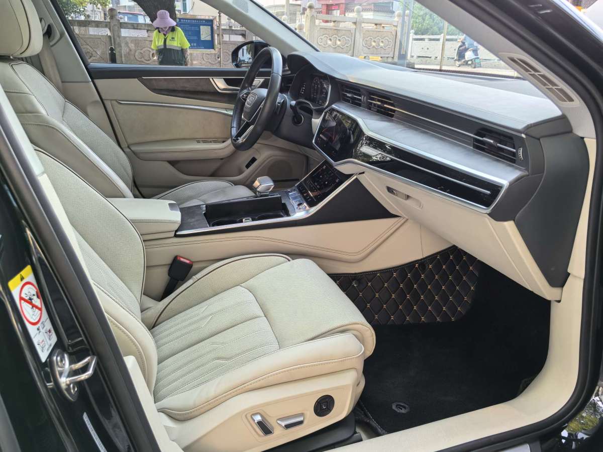 奧迪 奧迪A6L  2022款 55 TFSI quattro 旗艦致雅型圖片