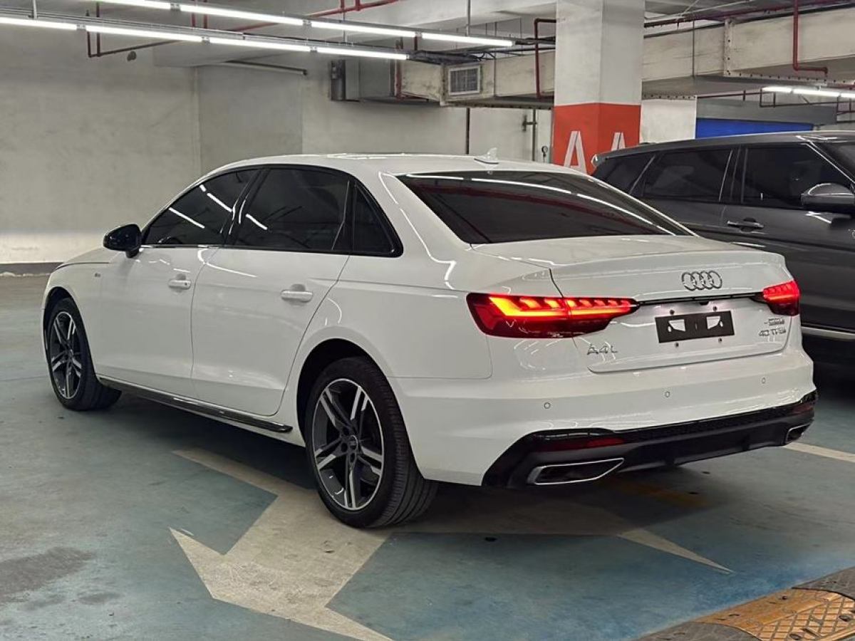 奧迪 奧迪A4L  2022款 40 TFSI 時尚動感型圖片