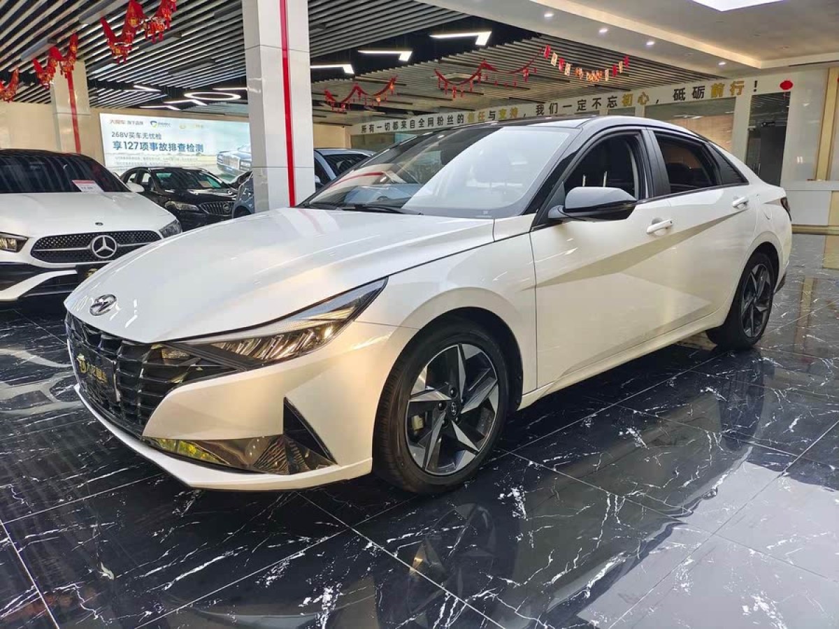 現(xiàn)代 伊蘭特  2022款 1.5L CVT LUX尊貴版圖片