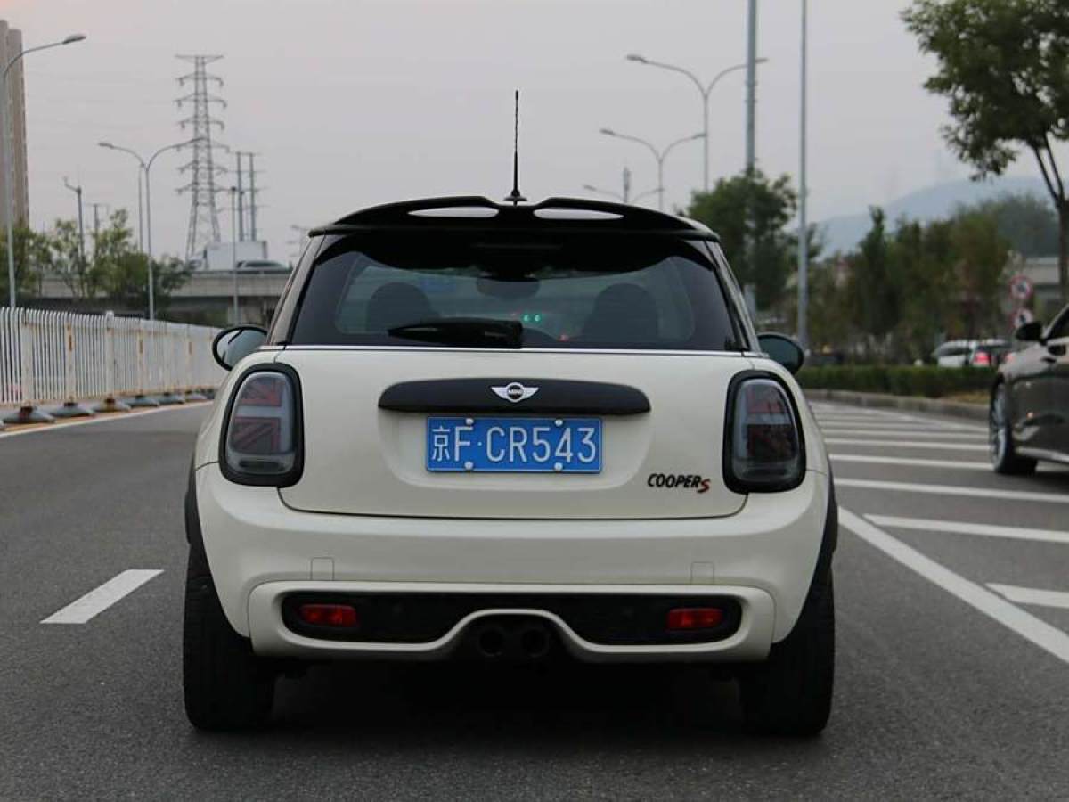 2015年3月MINI MINI  2014款 2.0T COOPER S Fun